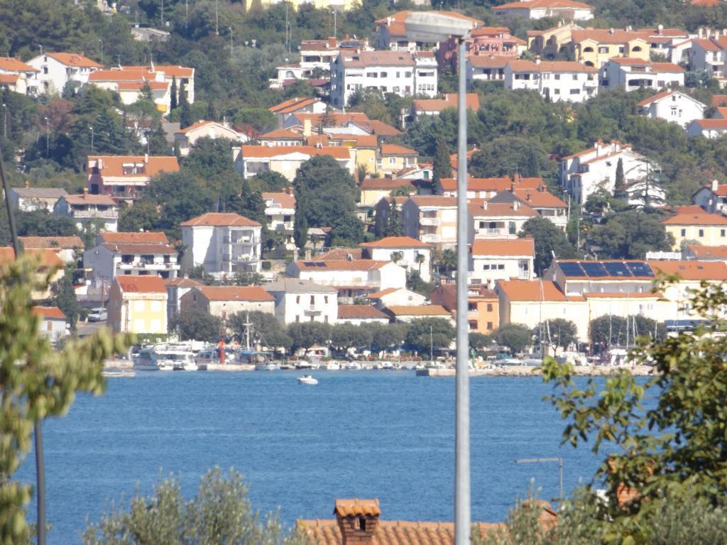 Apartments Jadranka Малинска Экстерьер фото