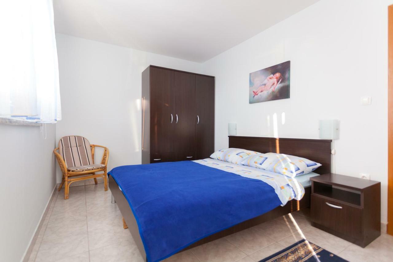 Apartments Jadranka Малинска Экстерьер фото